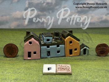 Special Sets of 3 Miniature Ceramic Houses. Exclusive Design Variations of Artist Penny Howarth's Classic Mini Collectables. - Image 7